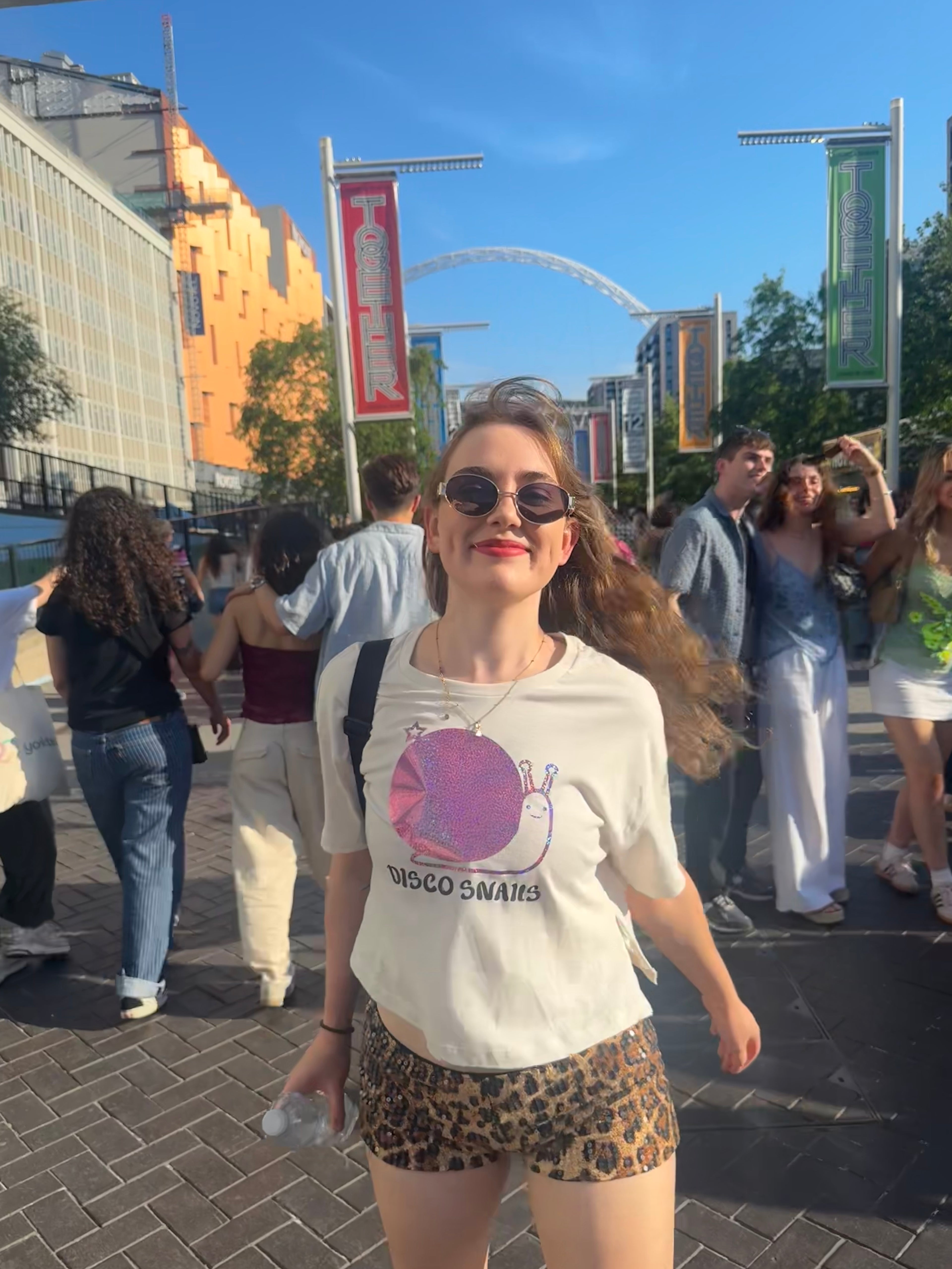 Women’s Cropped T-shirt